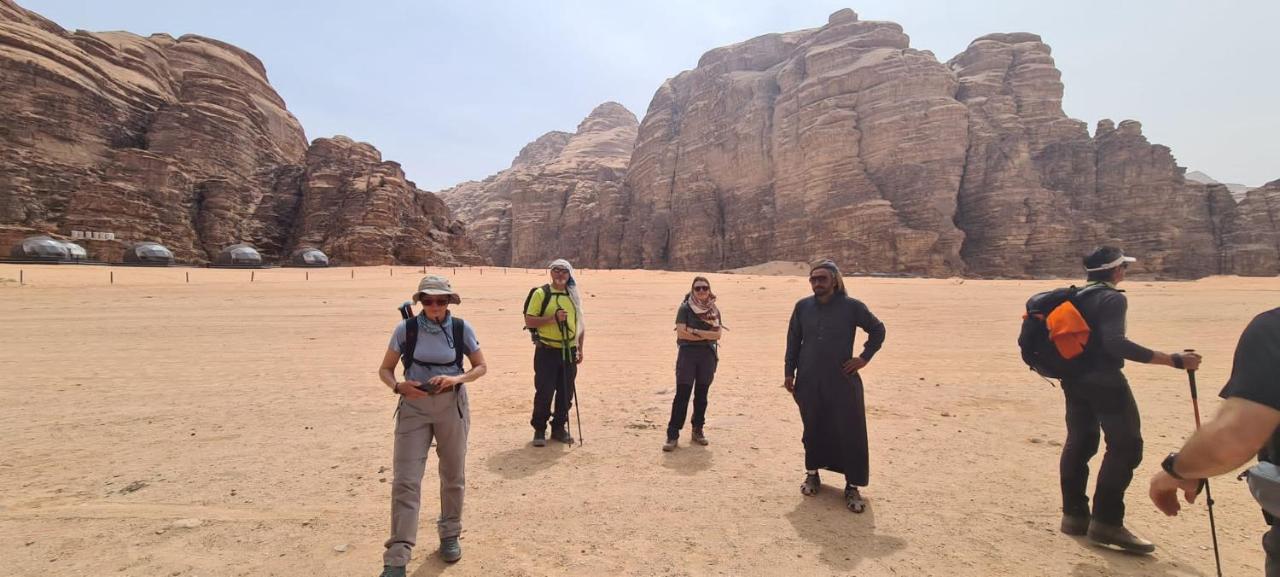 Star Guide Luxury Camp Hotell Wadi Rum Eksteriør bilde