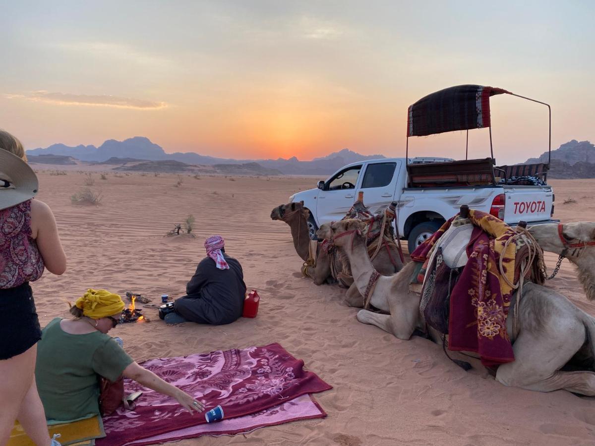 Star Guide Luxury Camp Hotell Wadi Rum Eksteriør bilde