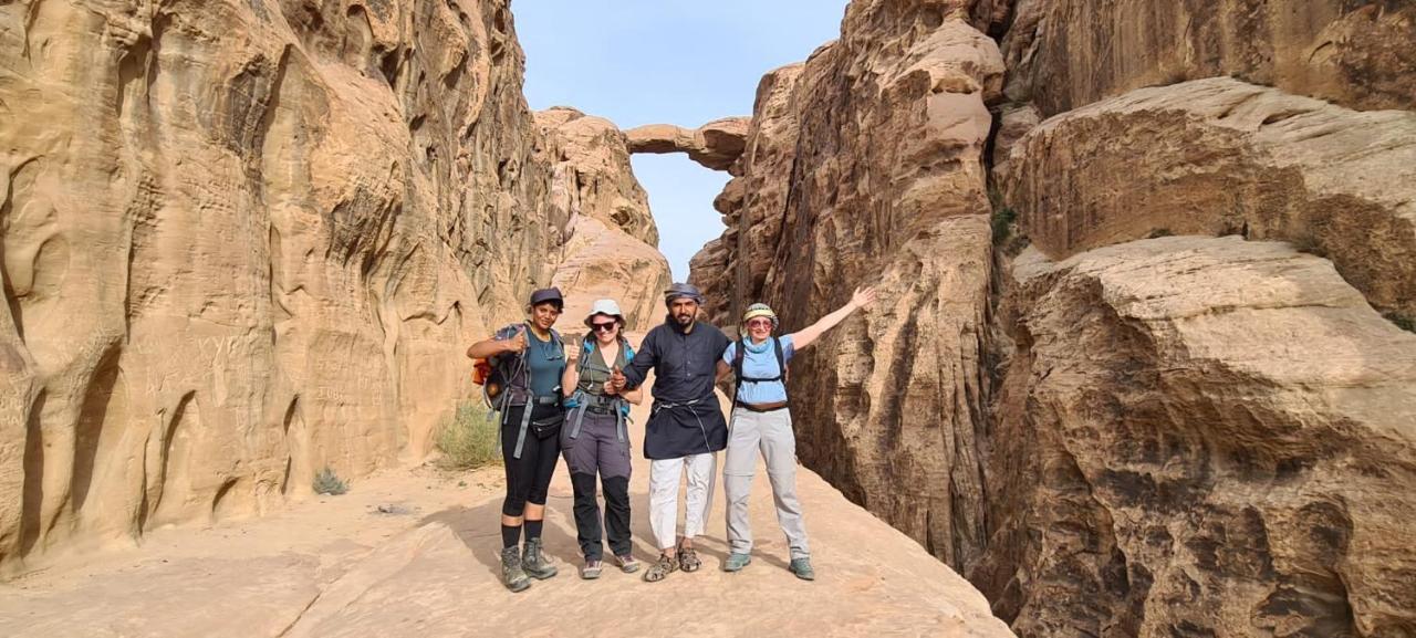 Star Guide Luxury Camp Hotell Wadi Rum Eksteriør bilde