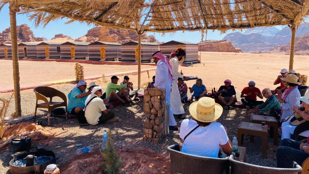 Star Guide Luxury Camp Hotell Wadi Rum Eksteriør bilde