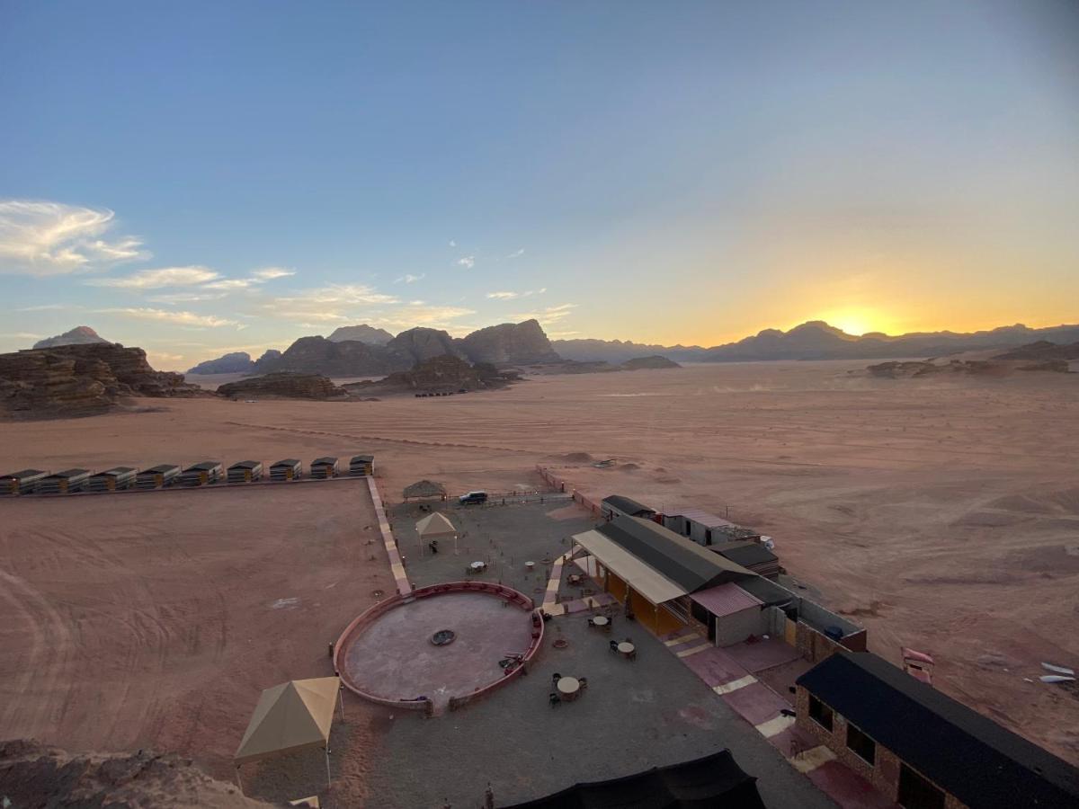 Star Guide Luxury Camp Hotell Wadi Rum Eksteriør bilde
